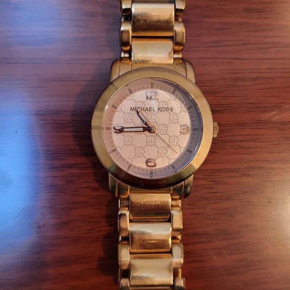 Women's MICHAEL KORS Runway Rose Gold Tone All Stainless Steel Watch, MK3159